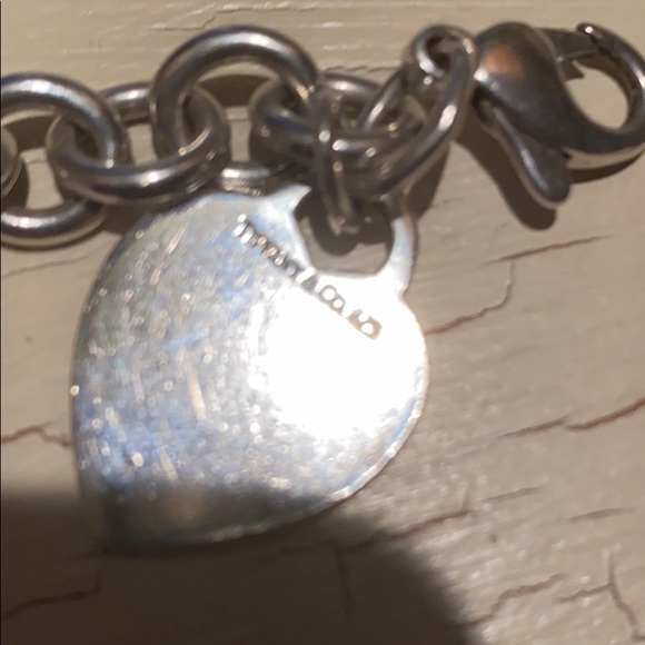 AUTHENTIC Tiffany & Co Iconic Heart Tag Bracelet - Picture 6 of 7